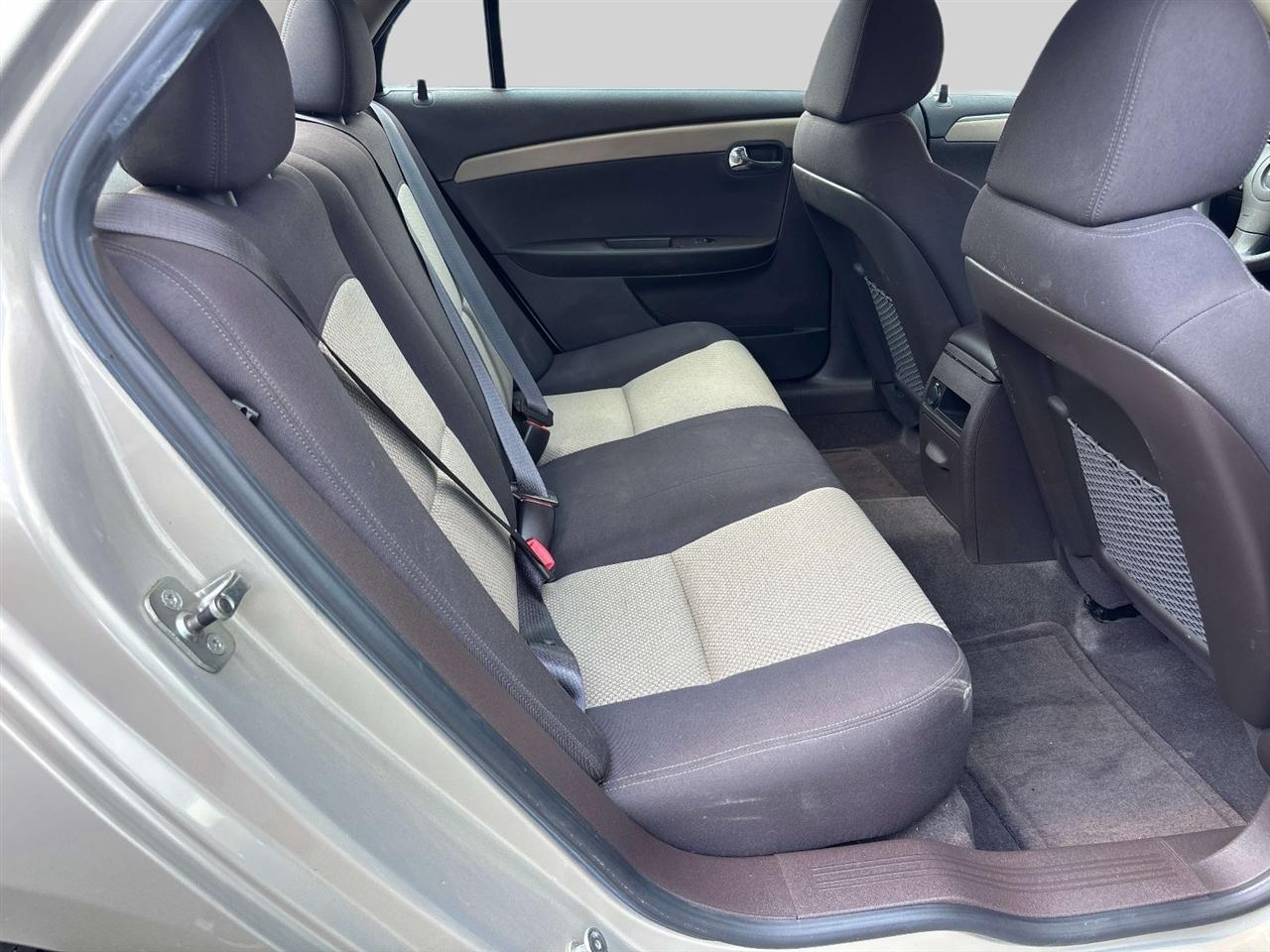 Chevrolet Malibu 4dr Sdn LS w/1LS 2011