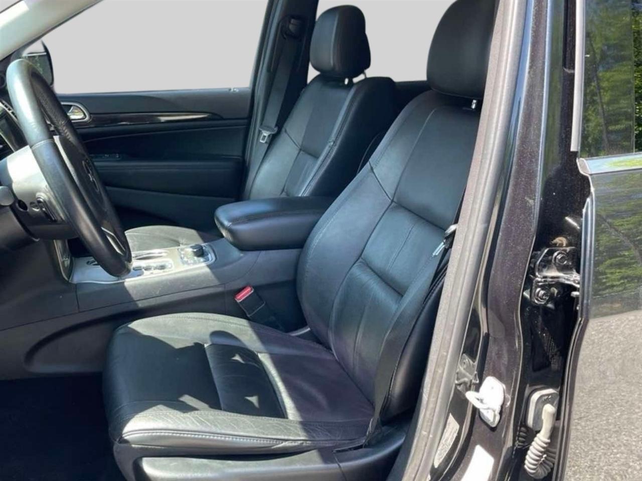 Jeep Grand Cherokee 4WD 4dr Laredo Altitude *Ltd Avail* 2013