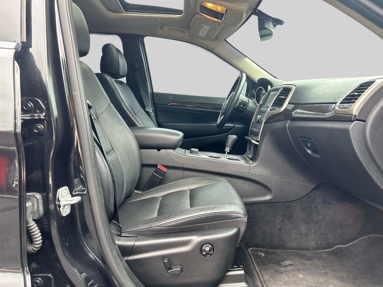 Jeep Grand Cherokee 4WD 4dr Laredo Altitude *Ltd Avail* 2013