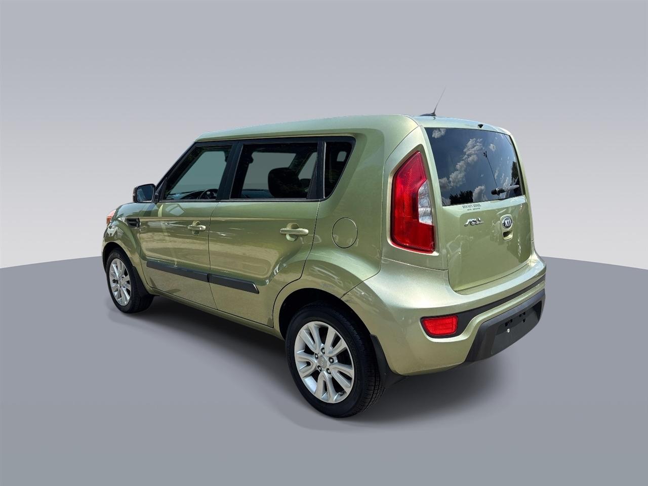 Kia Soul 5dr Wgn Auto + 2013