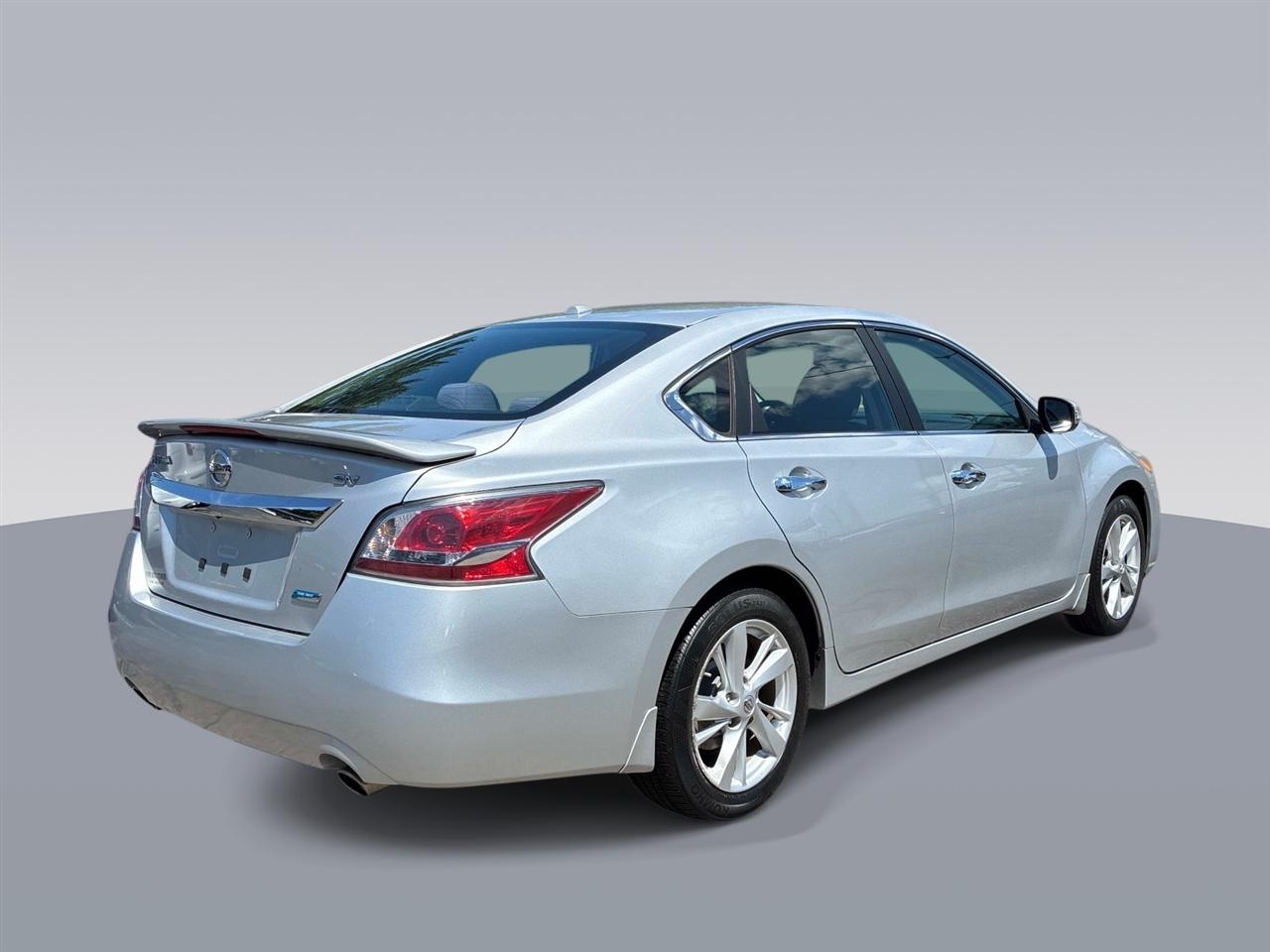 Nissan Altima 4dr Sdn I4 2.5 SV 2014