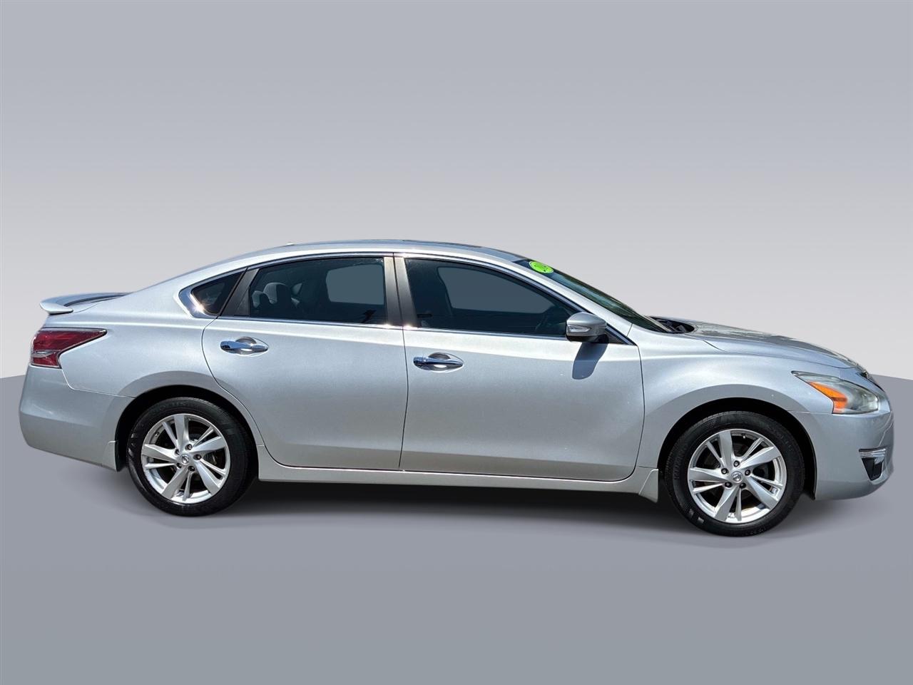 Nissan Altima 4dr Sdn I4 2.5 SV 2014