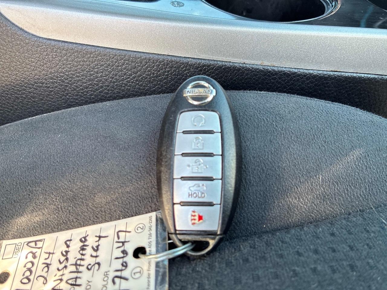 Nissan Altima 4dr Sdn I4 2.5 SV 2014