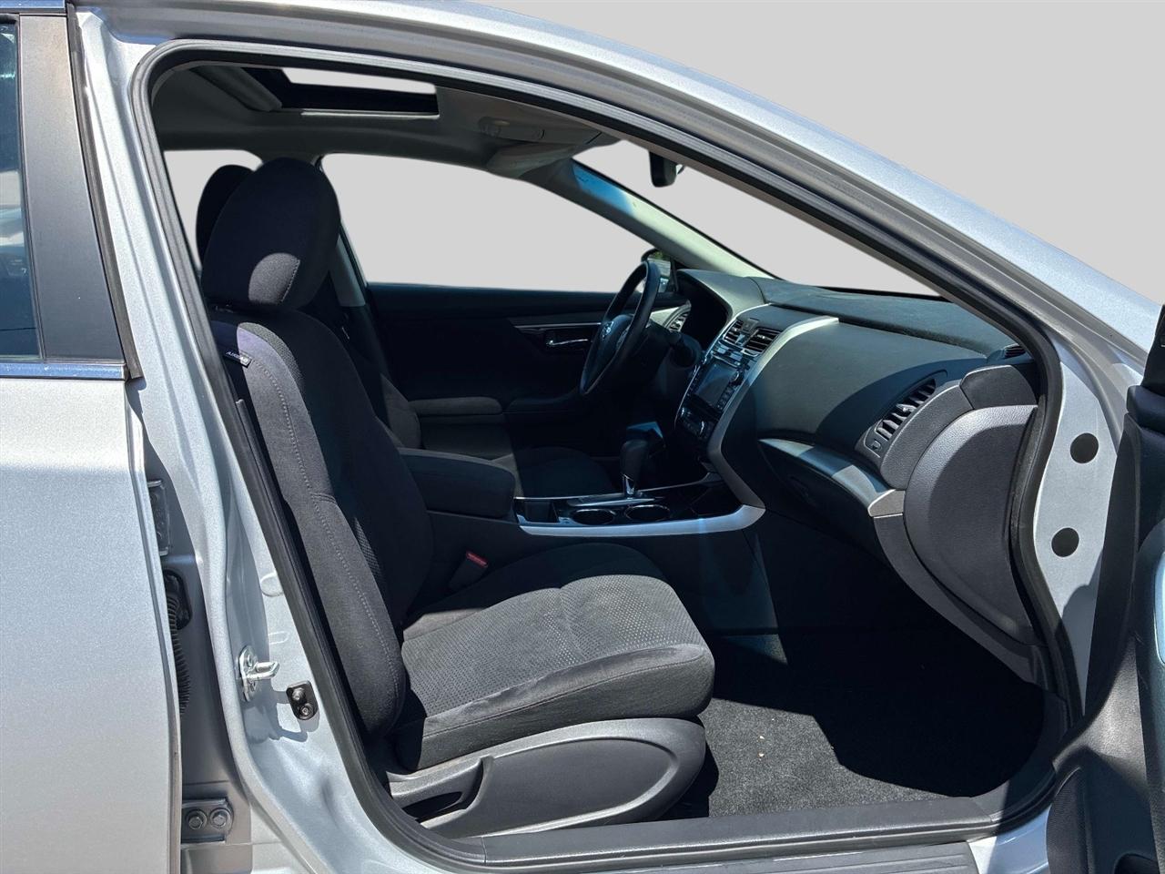 Nissan Altima 4dr Sdn I4 2.5 SV 2014