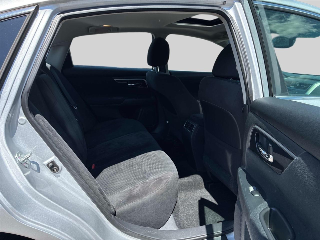 Nissan Altima 4dr Sdn I4 2.5 SV 2014