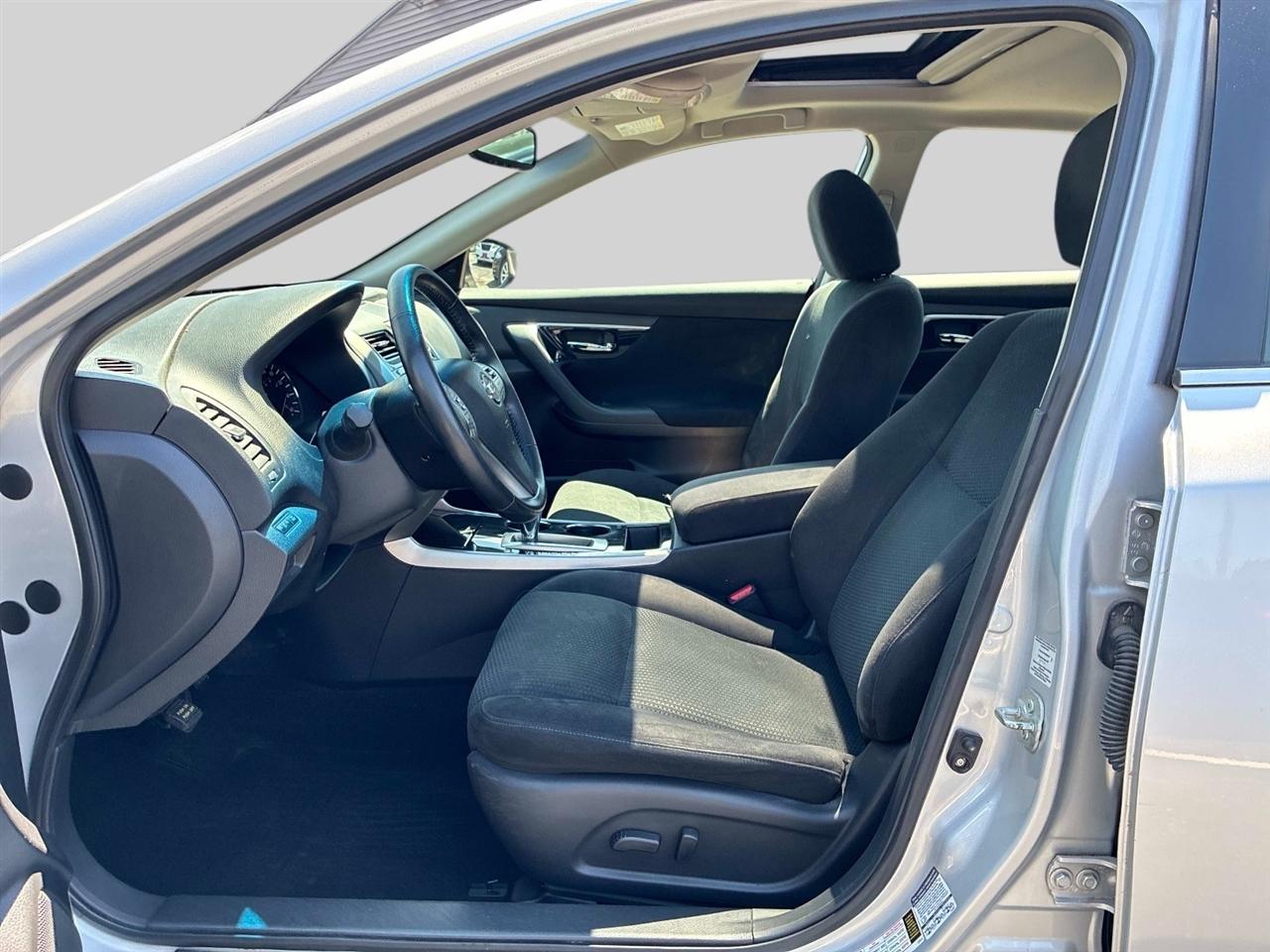 Nissan Altima 4dr Sdn I4 2.5 SV 2014