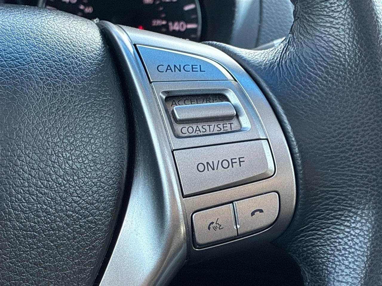 Nissan Altima 4dr Sdn I4 2.5 SV 2014