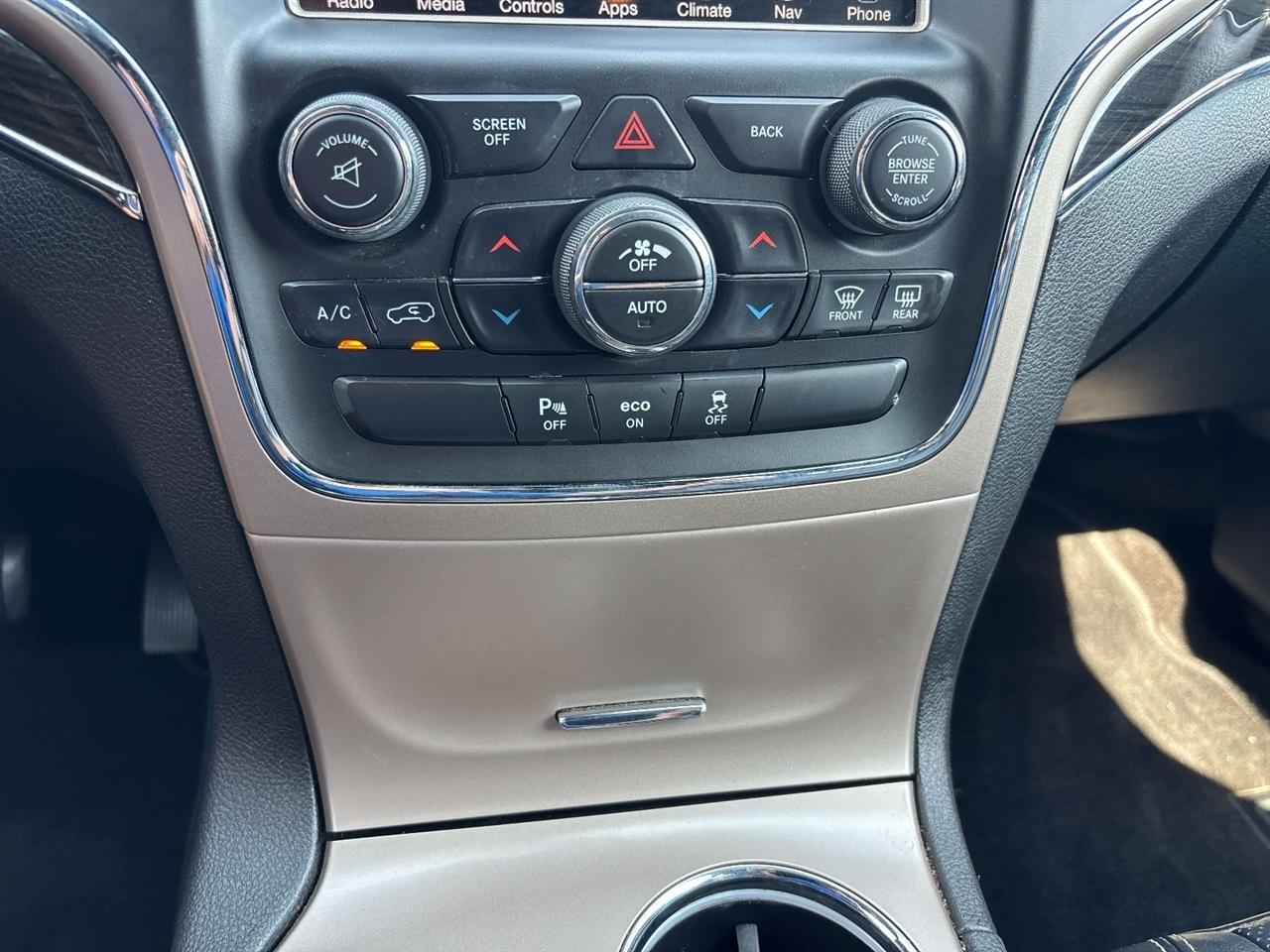 Jeep Grand Cherokee 4WD 4dr Overland 2015