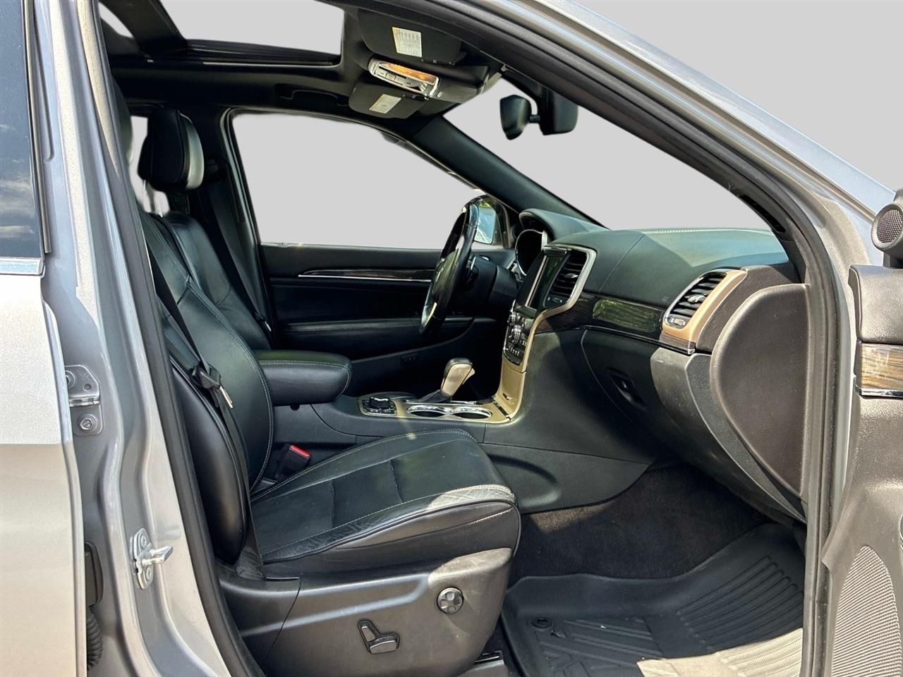 Jeep Grand Cherokee 4WD 4dr Overland 2016