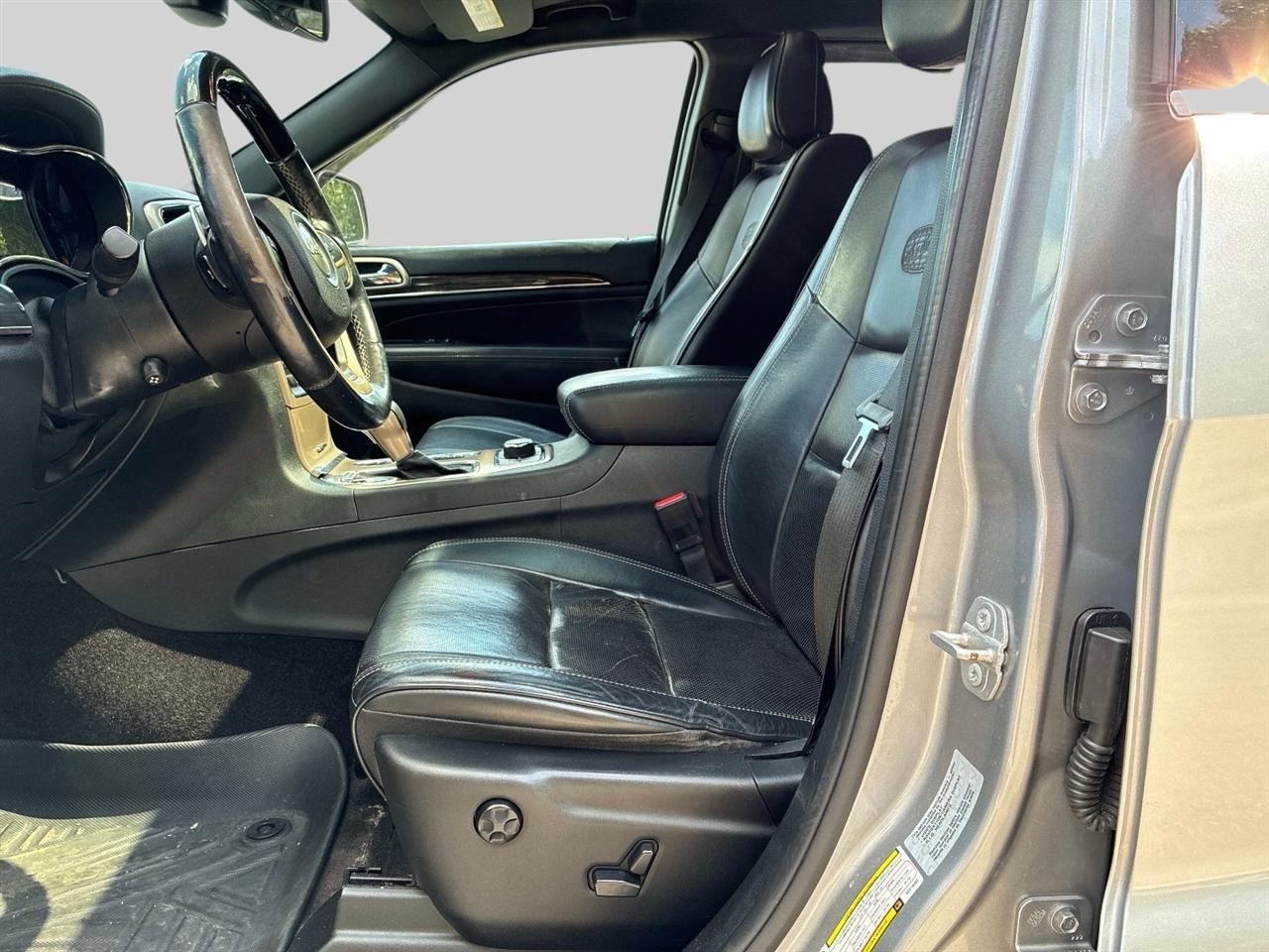 Jeep Grand Cherokee 4WD 4dr Overland 2016