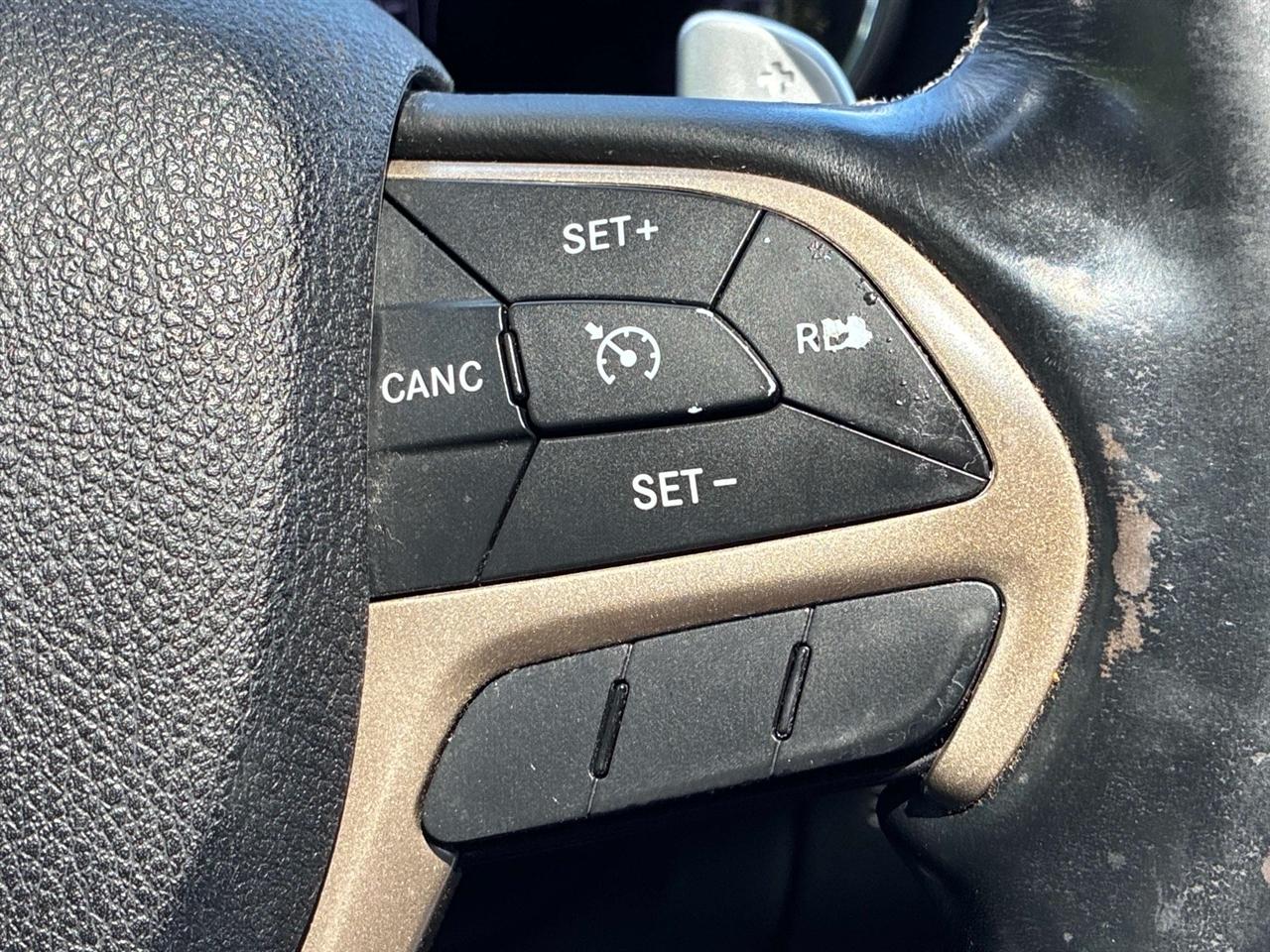 Jeep Grand Cherokee 4WD 4dr Overland 2016