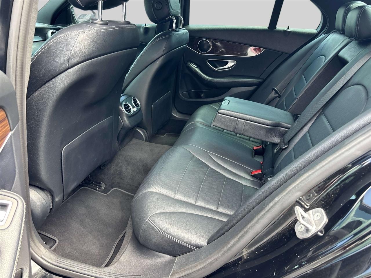 Mercedes-Benz C-Class C 300 4MATIC Sedan 2018
