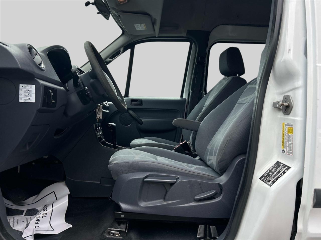 Ford Transit Connect 114.6" XLT w/side & rear door privacy glass 2012