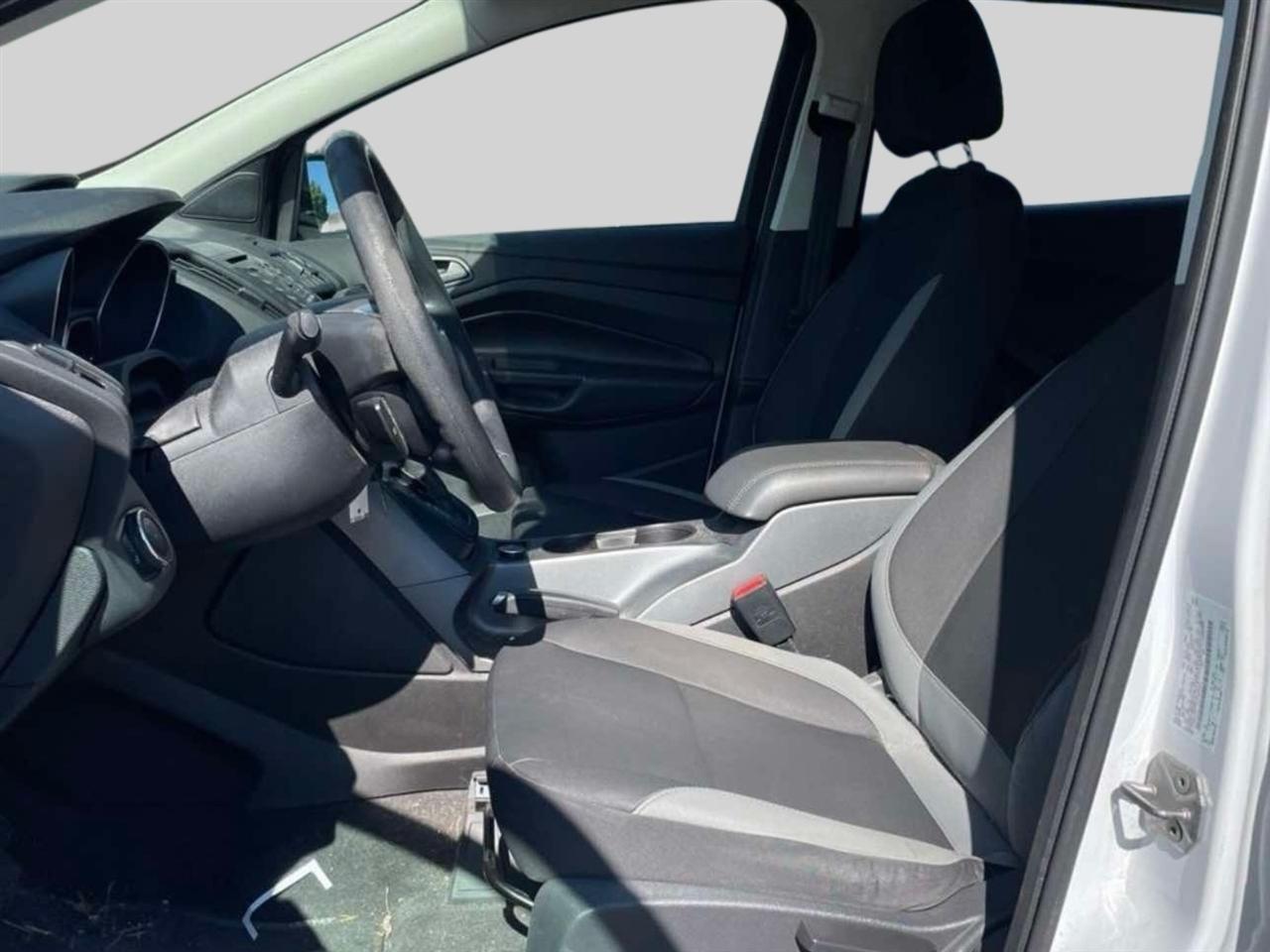 Ford Escape FWD 4dr S 2014