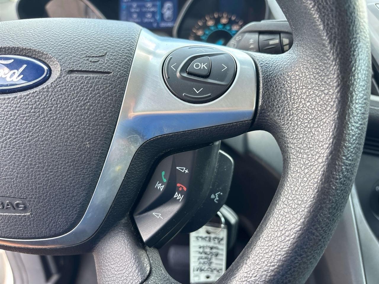 Ford Escape FWD 4dr S 2014