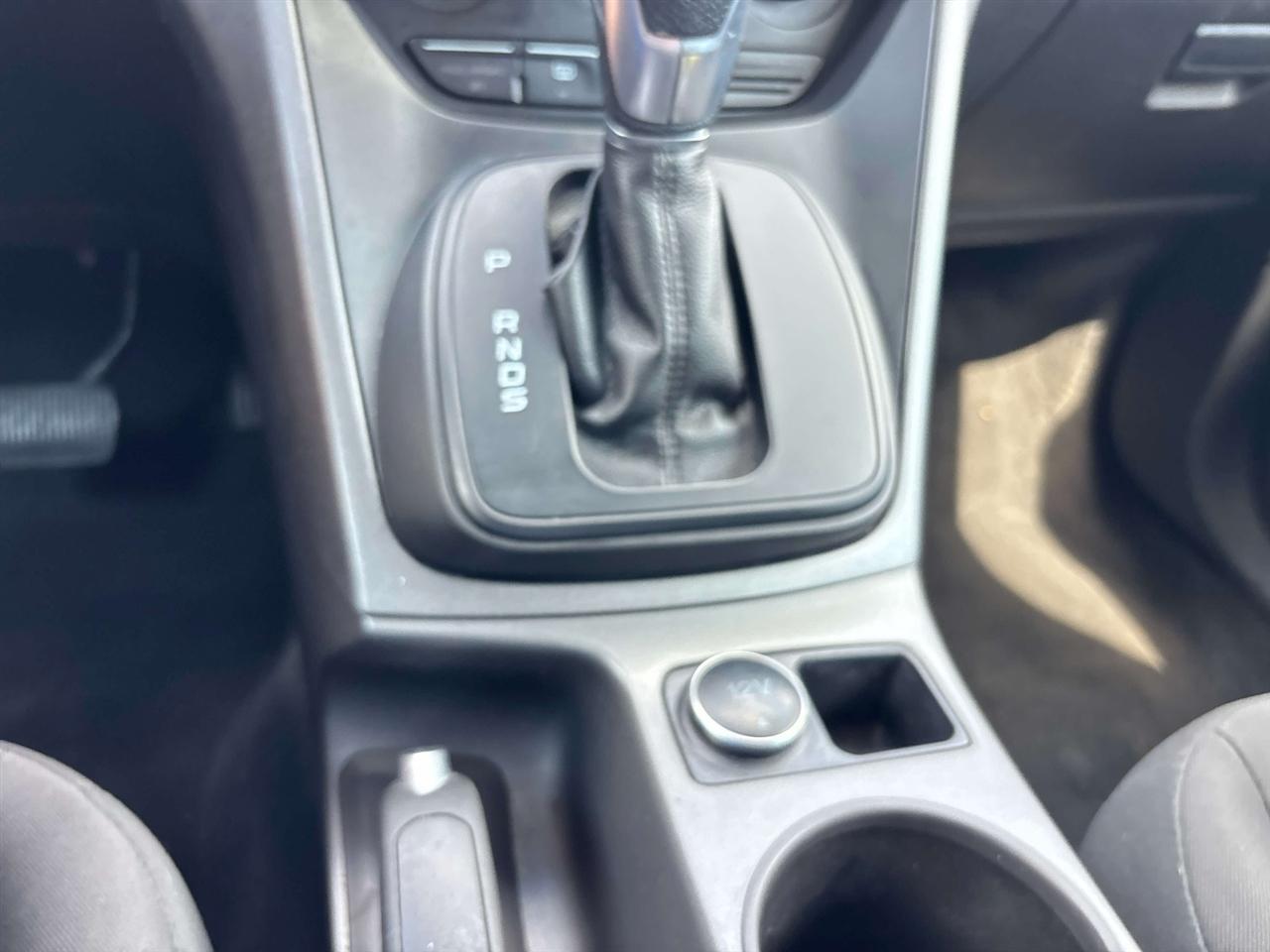 Ford Escape FWD 4dr S 2014