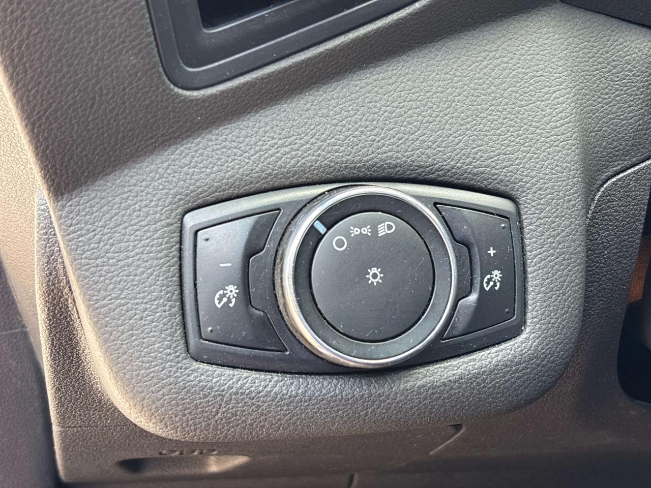 Ford Escape FWD 4dr S 2014