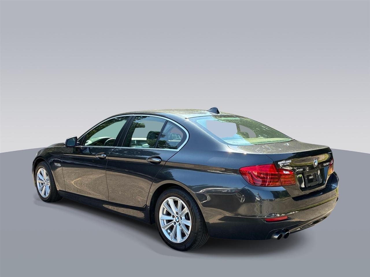 BMW 5 Series 4dr Sdn 528i xDrive AWD 2015