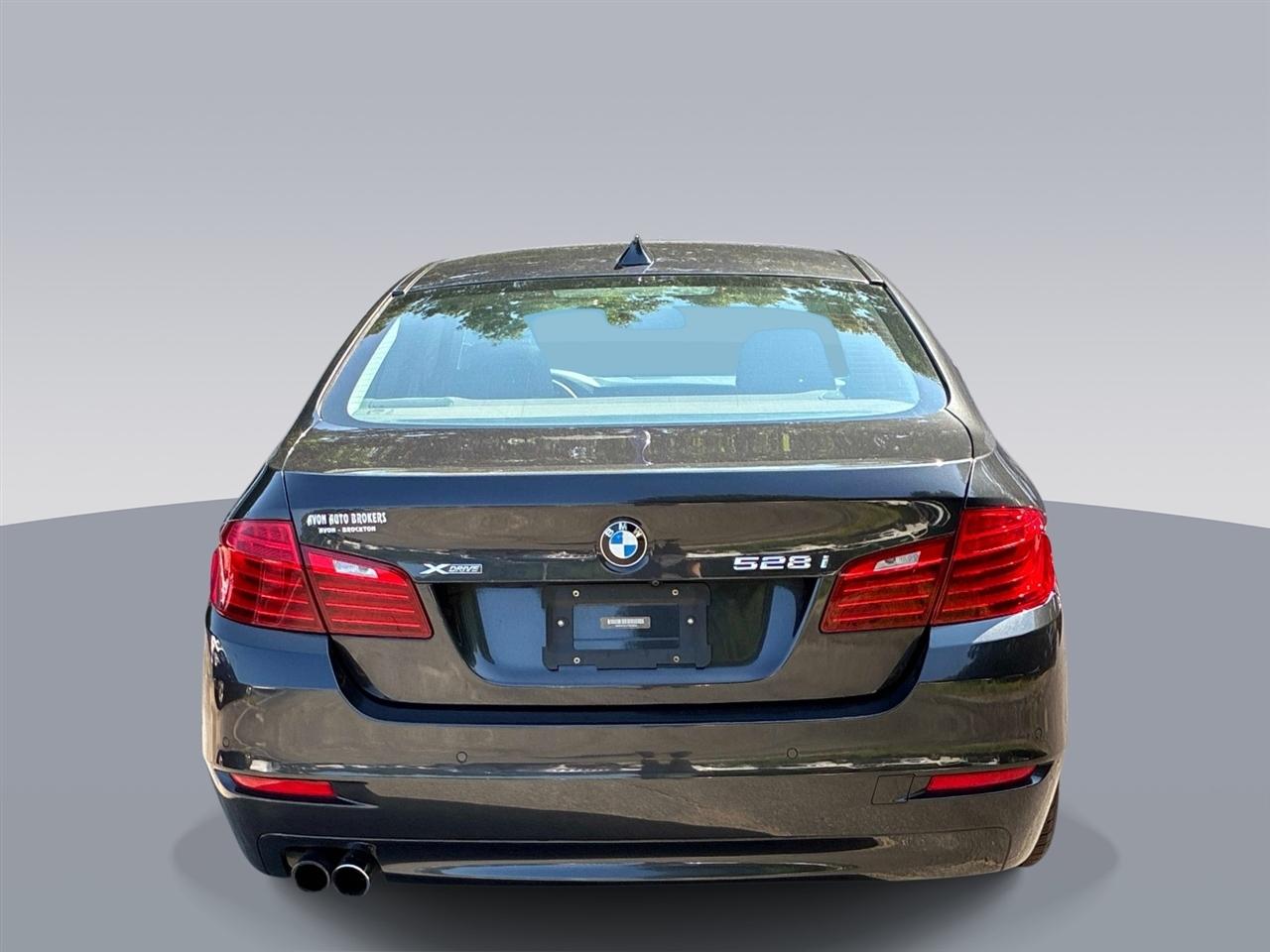 BMW 5 Series 4dr Sdn 528i xDrive AWD 2015