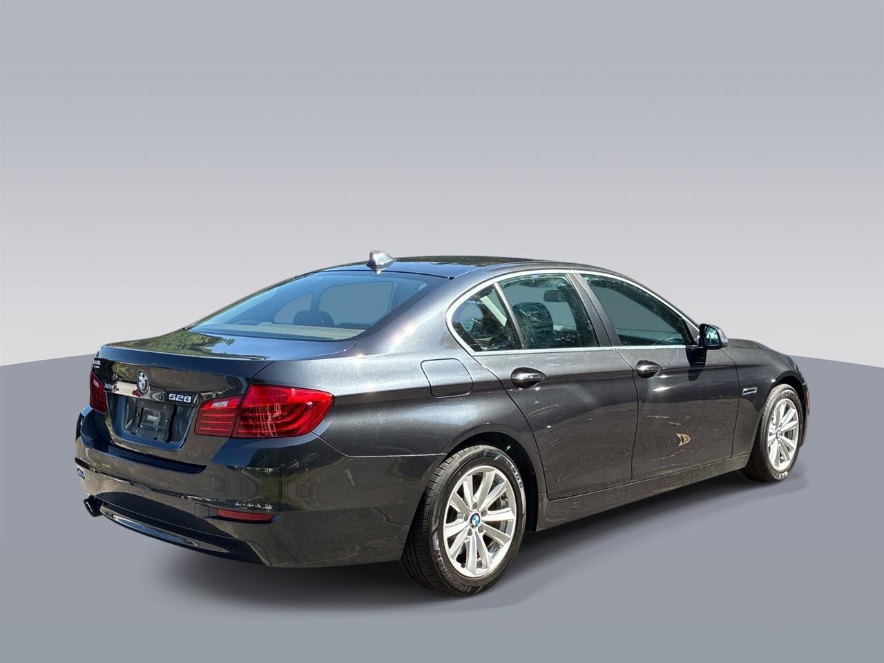 BMW 5 Series 4dr Sdn 528i xDrive AWD 2015