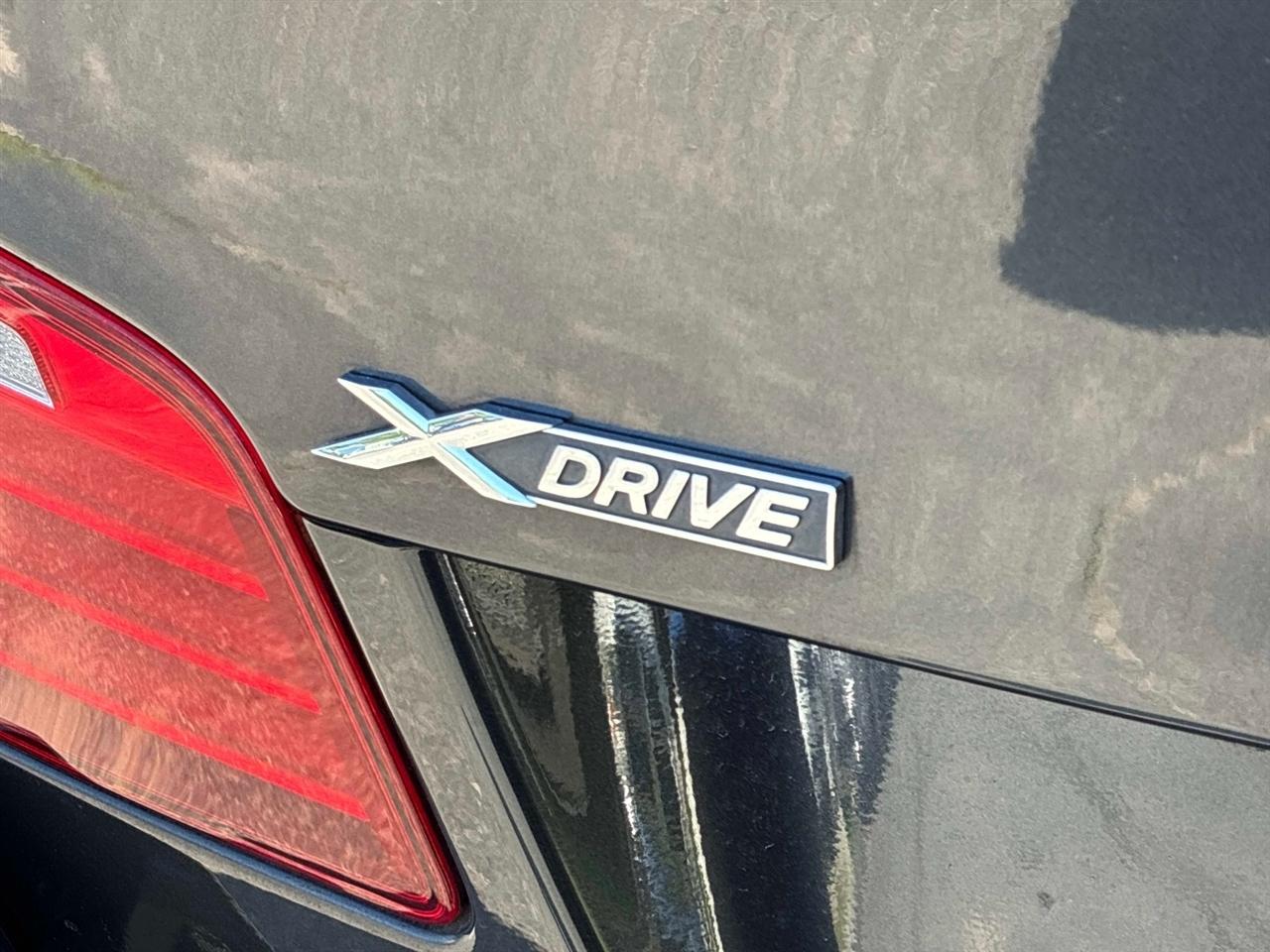 BMW 5 Series 4dr Sdn 528i xDrive AWD 2015