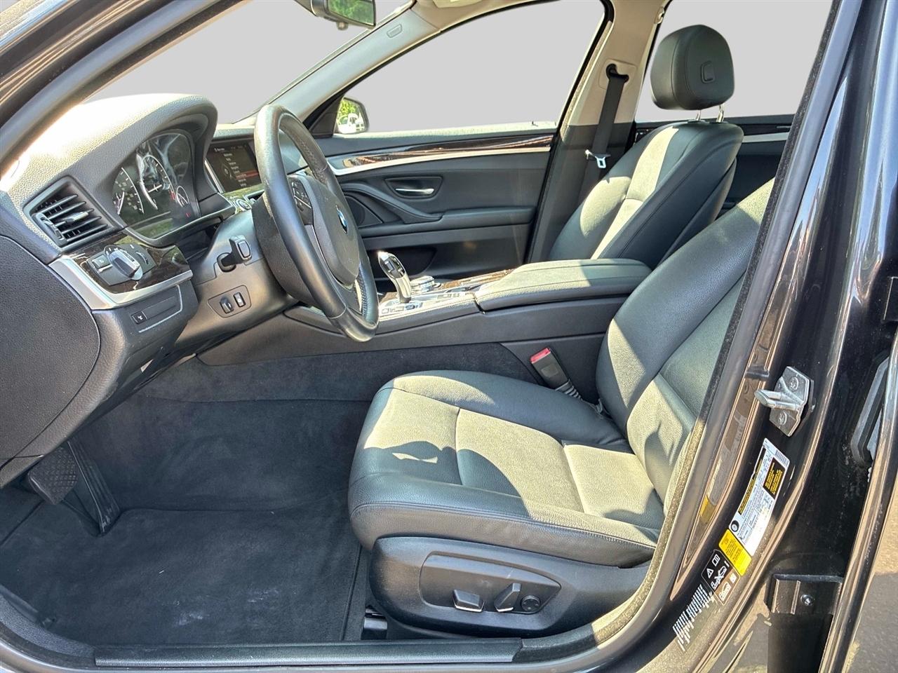 BMW 5 Series 4dr Sdn 528i xDrive AWD 2015
