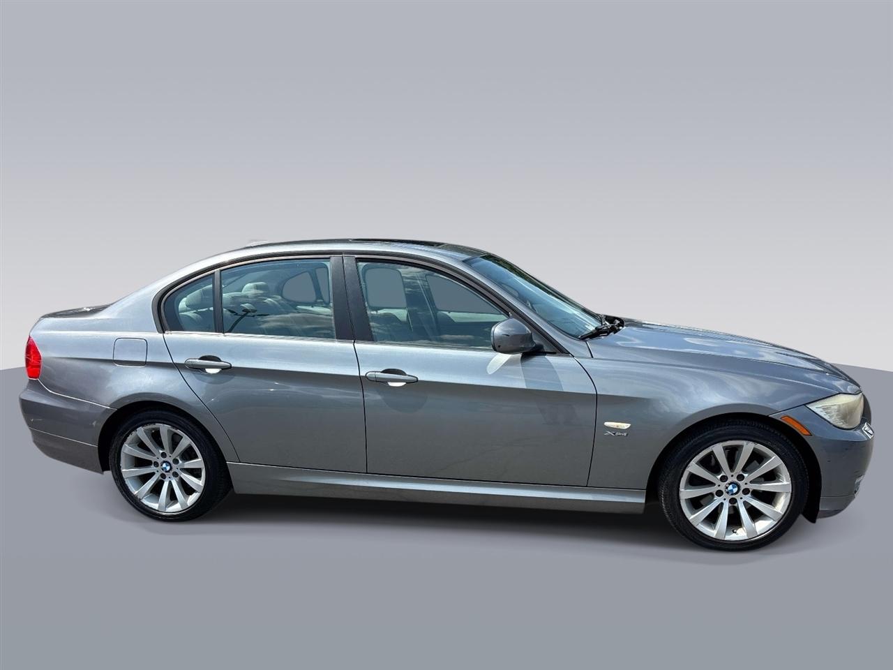 BMW 3 Series 4dr Sdn 328i xDrive AWD SULEV South Africa 2011