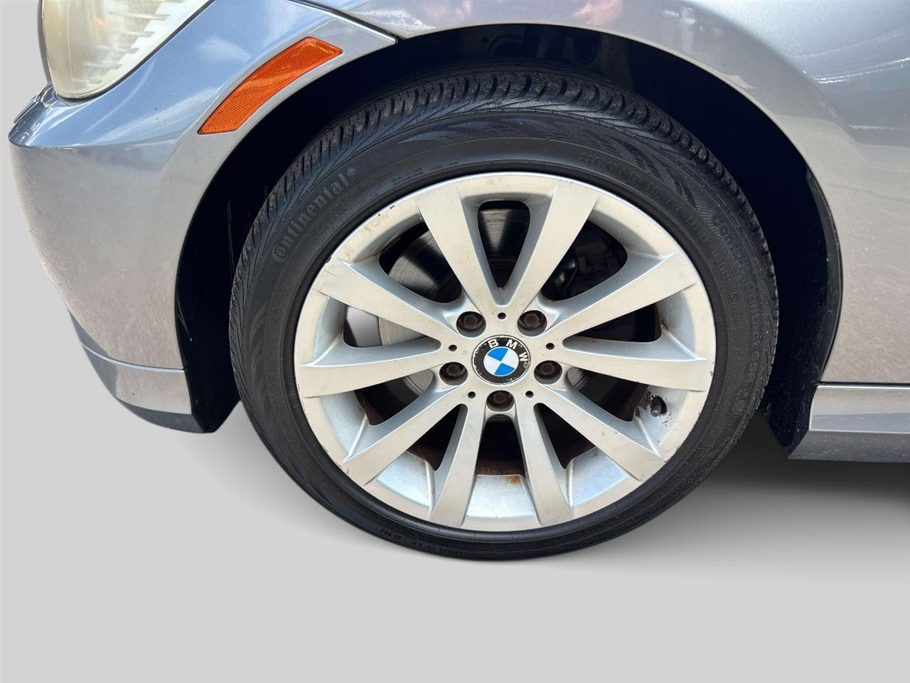 BMW 3 Series 4dr Sdn 328i xDrive AWD SULEV South Africa 2011