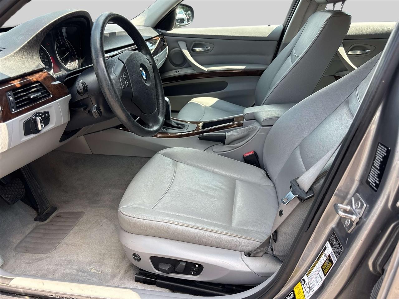 BMW 3 Series 4dr Sdn 328i xDrive AWD SULEV South Africa 2011