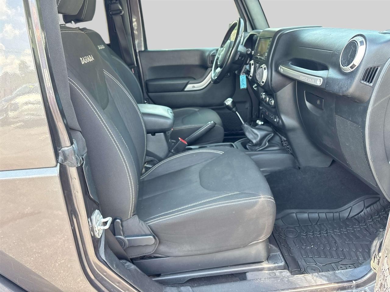 Jeep Wrangler 4WD 2dr Sahara 2016