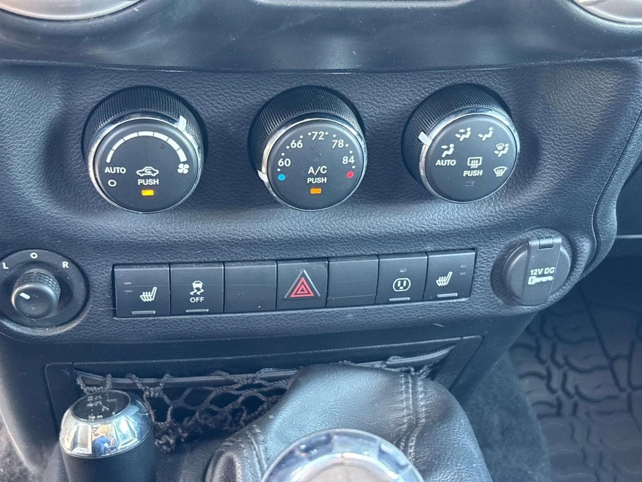 Jeep Wrangler 4WD 2dr Sahara 2016