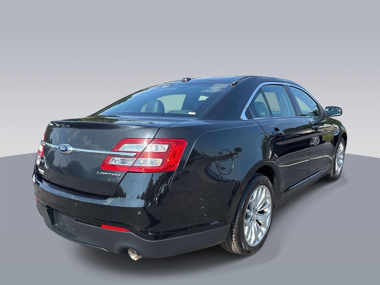 Ford Taurus 4dr Sdn Limited FWD 2014