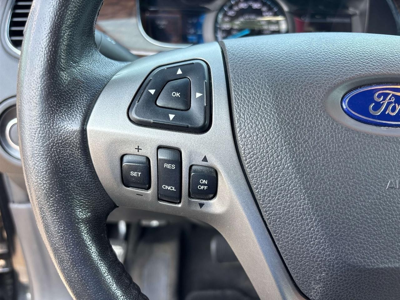 Ford Taurus 4dr Sdn Limited FWD 2014