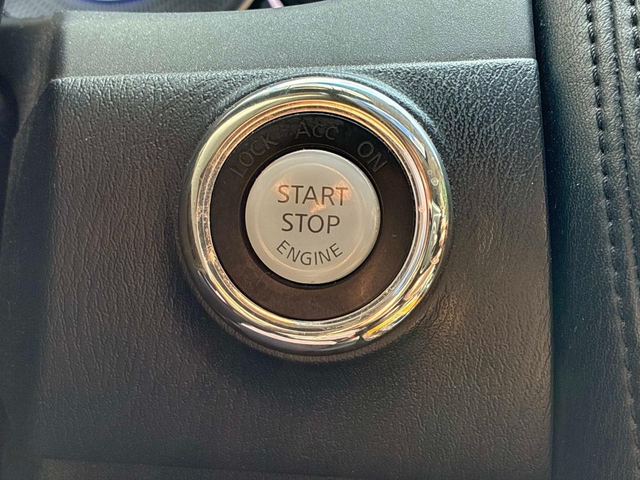 Infiniti QX80 4WD 4dr 2014
