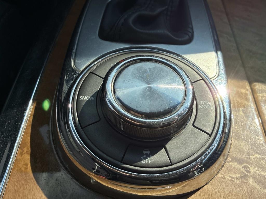 Infiniti QX80 4WD 4dr 2014