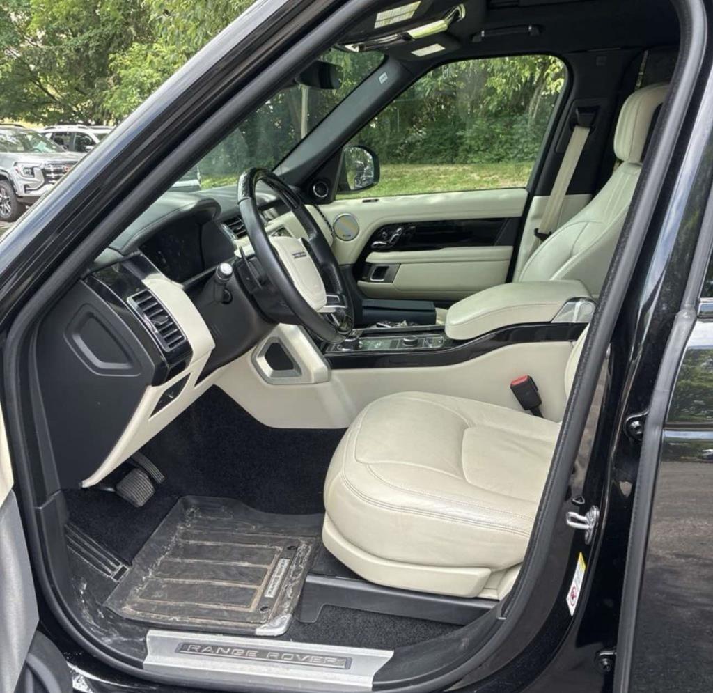 Land Rover Range Rover V8 Supercharged LWB 2019