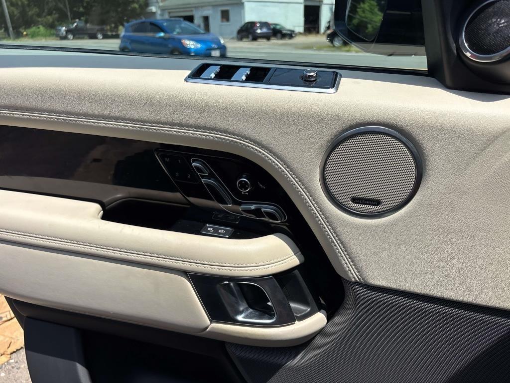 Land Rover Range Rover V8 Supercharged LWB 2019