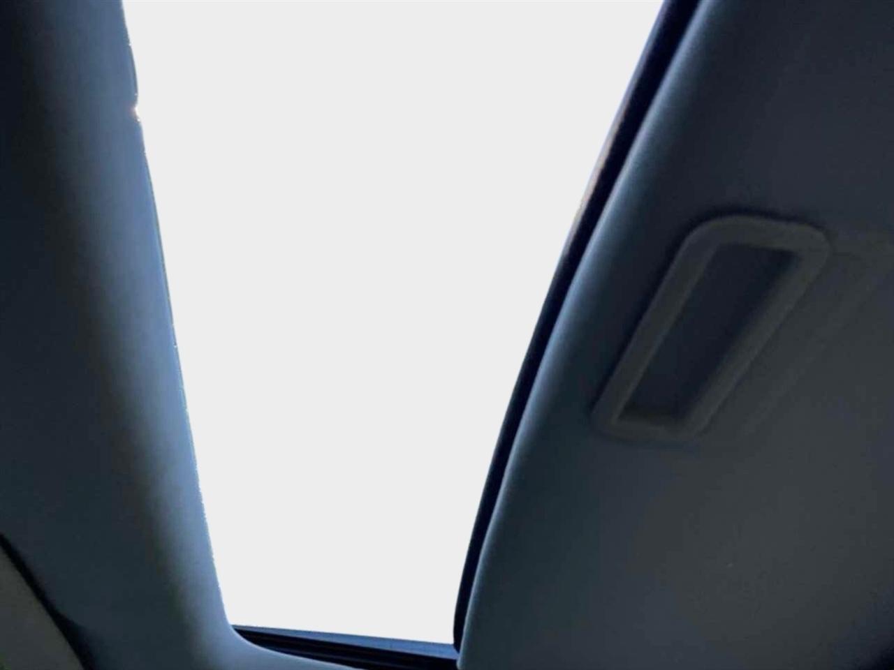 Lincoln MKZ 4dr Sdn Hybrid FWD 2012