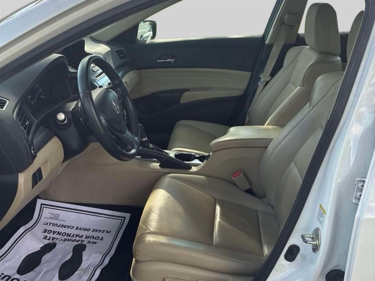 Acura ILX 4dr Sdn 1.5L Hybrid Tech Pkg 2014