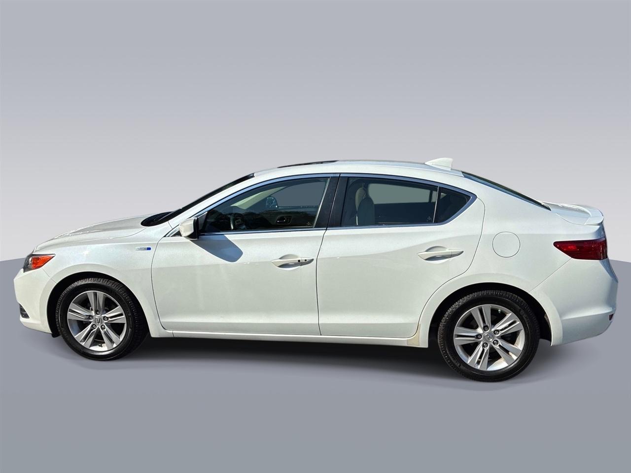 Acura ILX 4dr Sdn 1.5L Hybrid Tech Pkg 2014