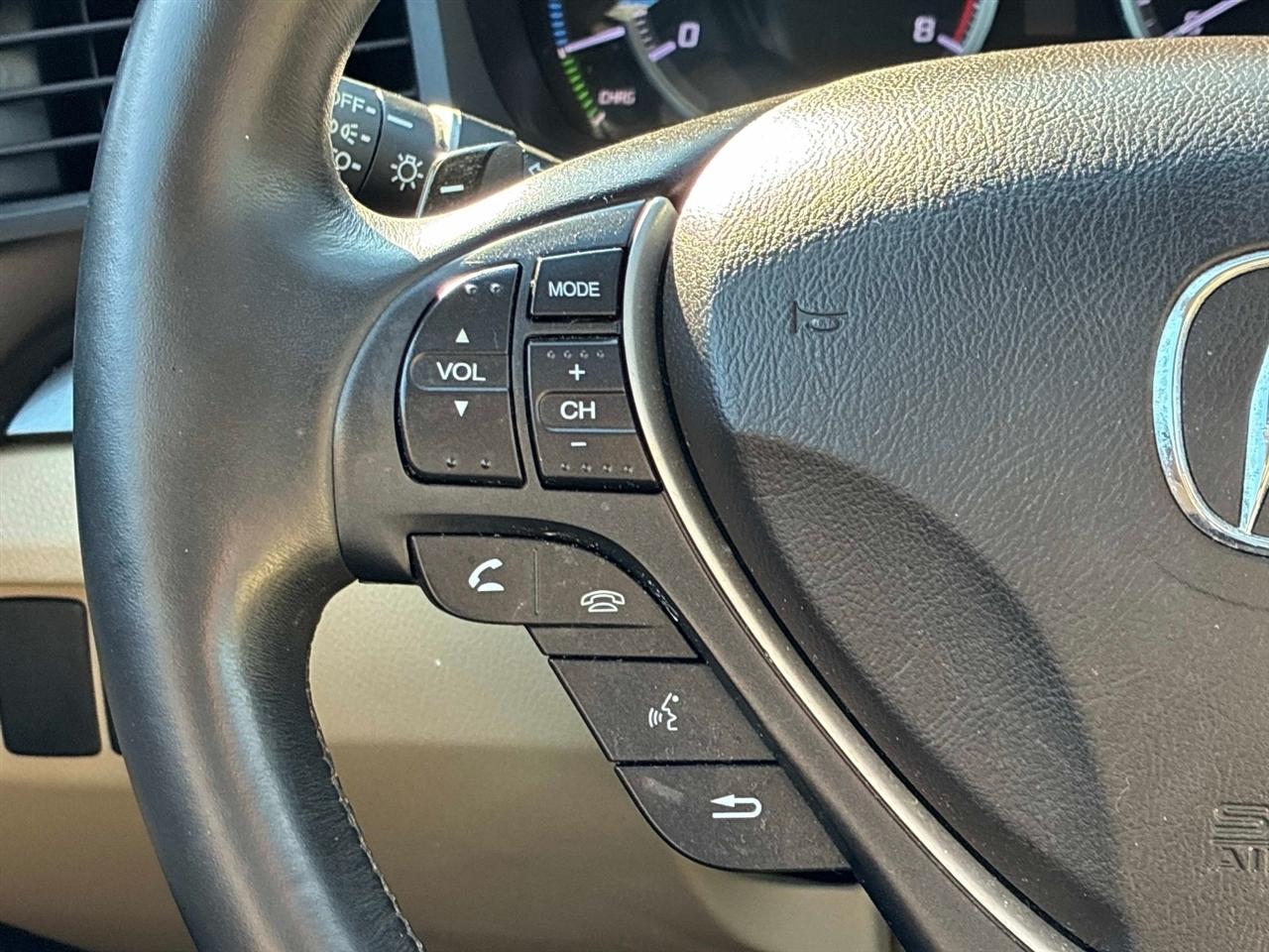 Acura ILX 4dr Sdn 1.5L Hybrid Tech Pkg 2014