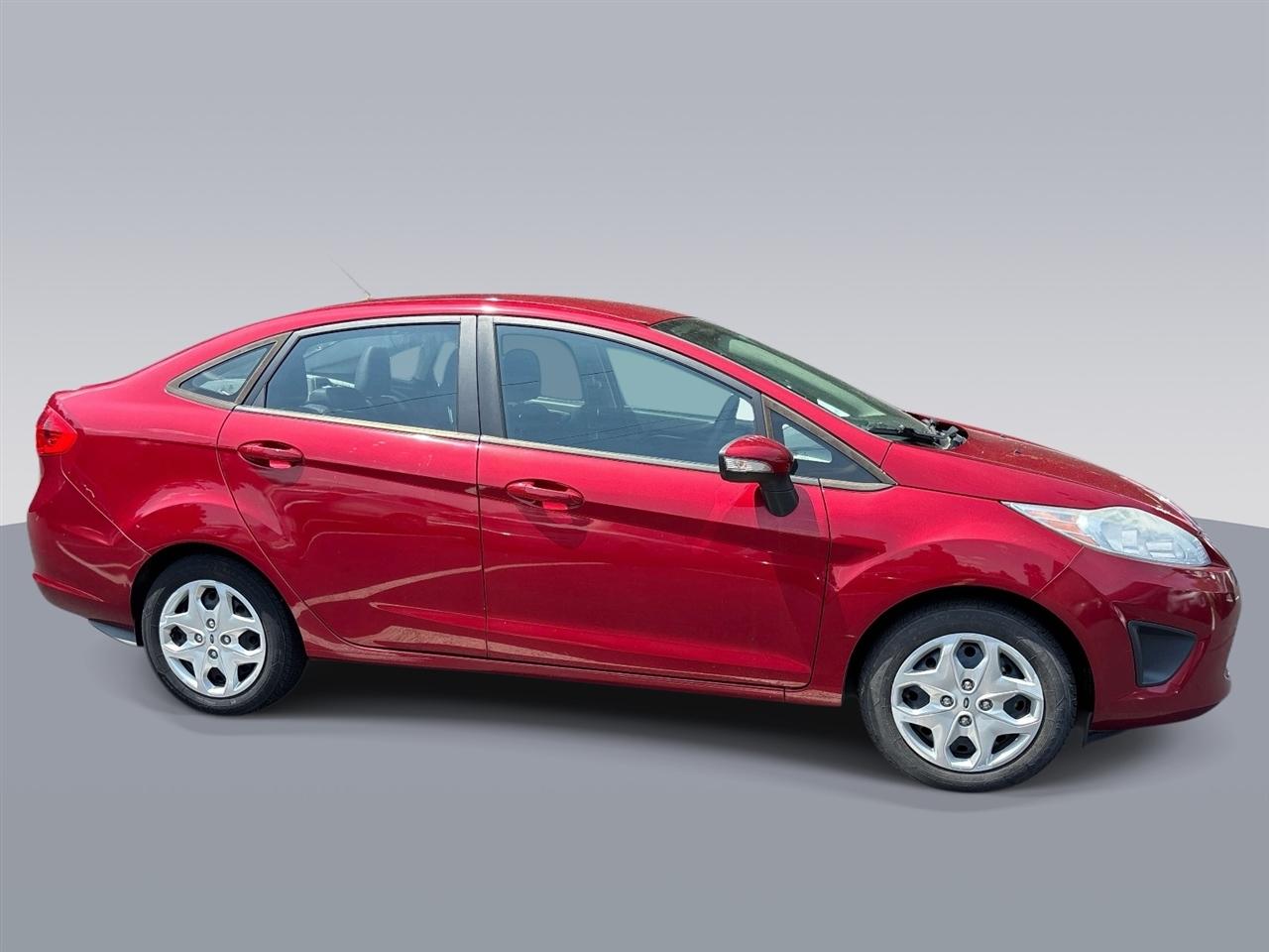 Ford Fiesta 4dr Sdn SE 2013