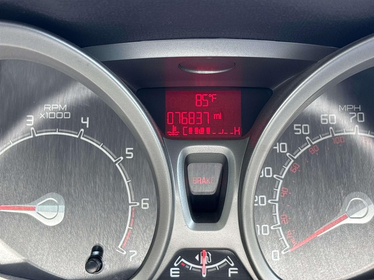 Ford Fiesta 4dr Sdn SE 2013