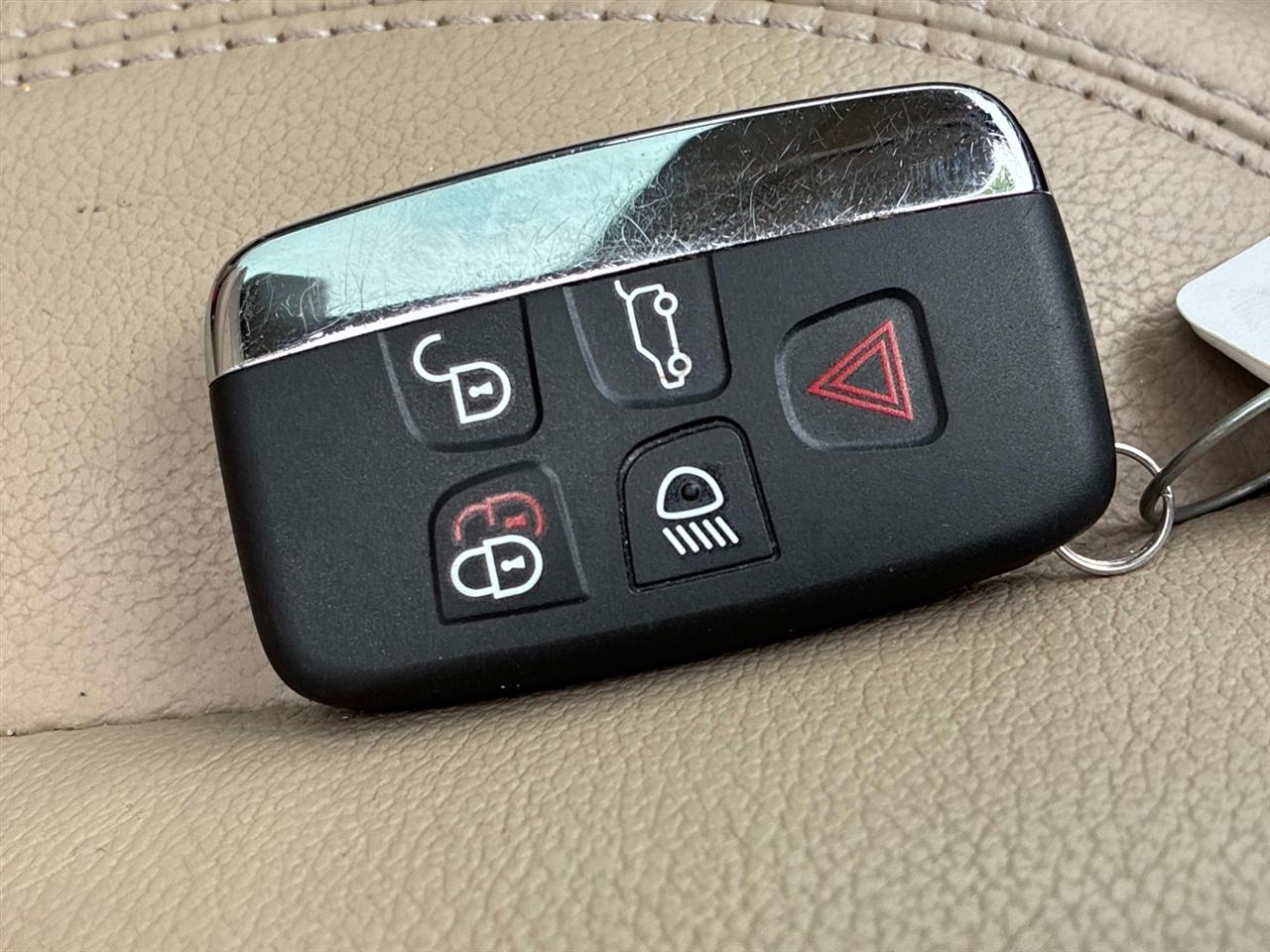 Land Rover Range Rover Evoque 5 Door SE 2018