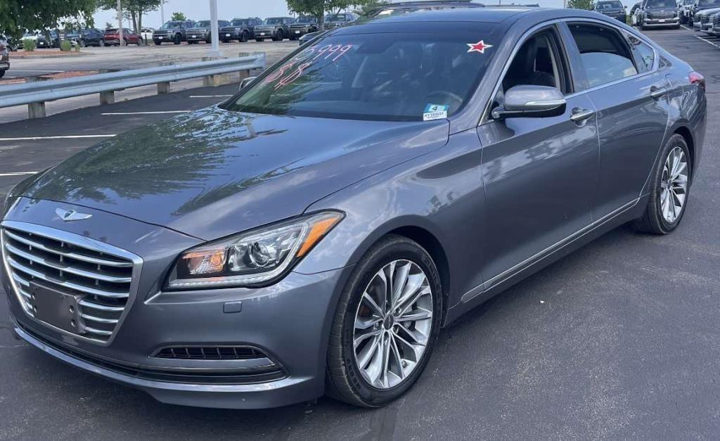 Hyundai Genesis 4dr Sdn V6 3.8L AWD 2015