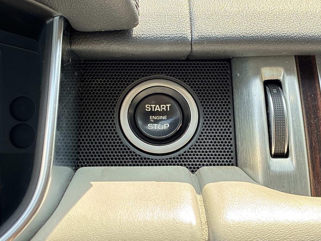 Land Rover Range Rover 4WD 4dr Supercharged 2016