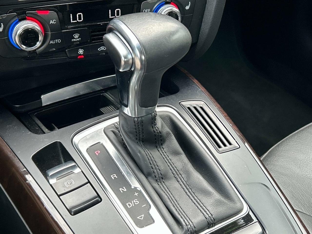 Audi A5 2dr Cabriolet Auto FrontTrak 2.0T Premium Plus 2013
