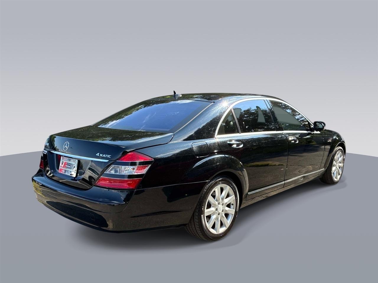 Mercedes-Benz S-Class 4dr Sdn 5.5L V8 4MATIC 2008