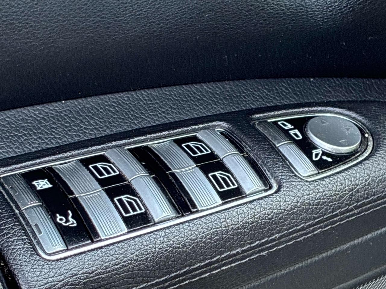 Mercedes-Benz S-Class 4dr Sdn 5.5L V8 4MATIC 2008