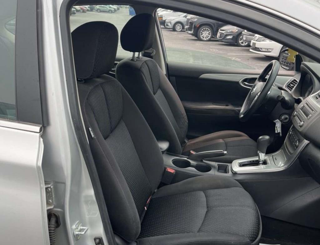 Nissan Sentra 4dr Sdn I4 CVT SR 2014